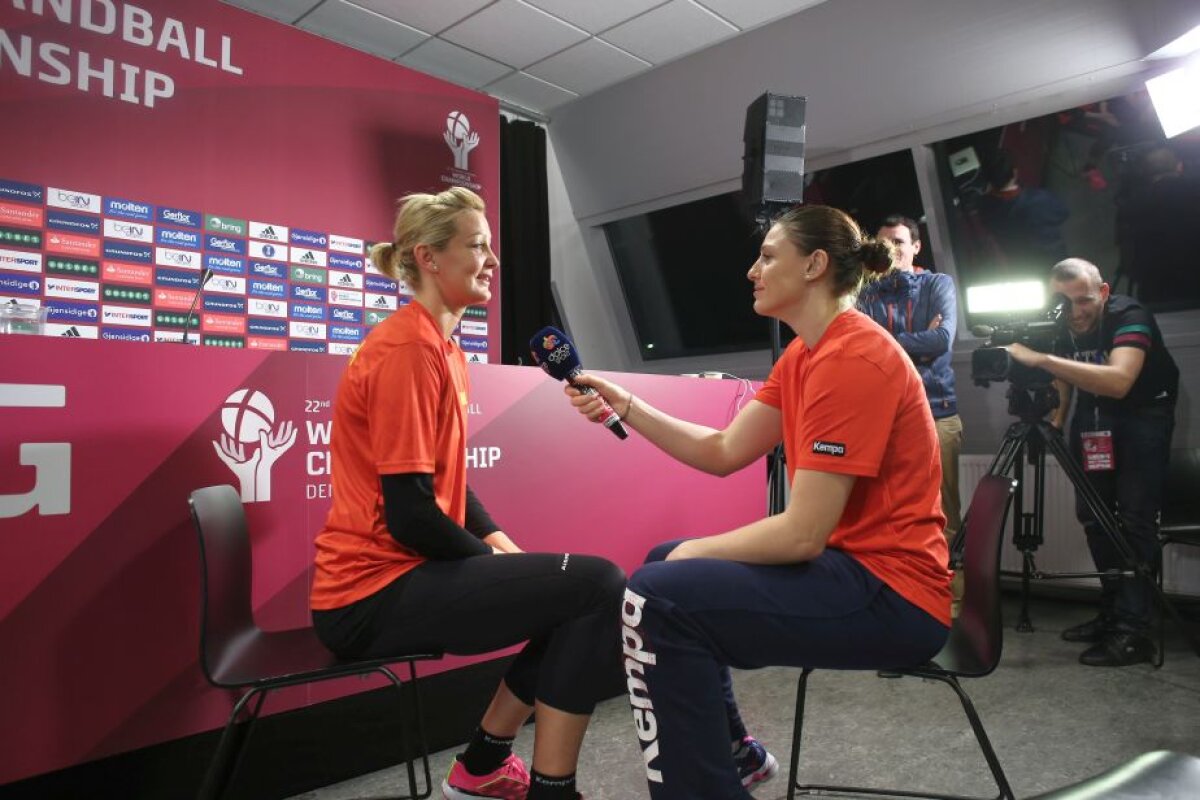 GALERIE FOTO Atmosferă și voie bună în cantonamentul naționalei de handbal a României » Ce au făcut fetele cu o zi înaintea semifinalei cu Norvegia