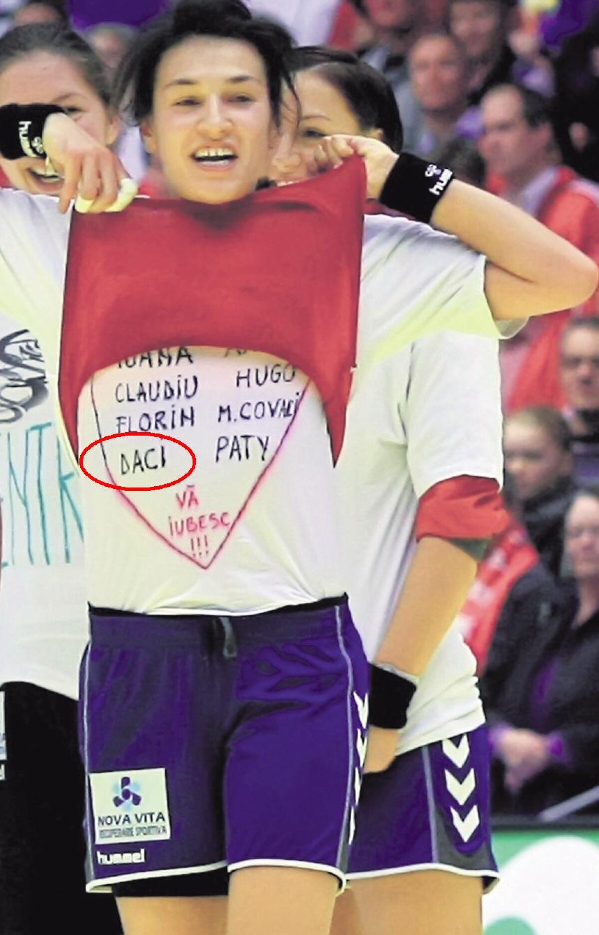 Imagini inedite și detalii picante despre eroina României la CM de handbal » Cristina Neagu a avut o relație cu un fotbalist!