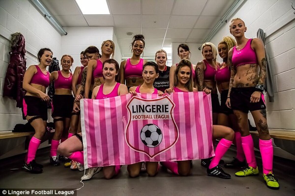 FOTO Britanicii nu se dezmint » S-a inventat Liga de Fotbal în Lenjerie Intimă 