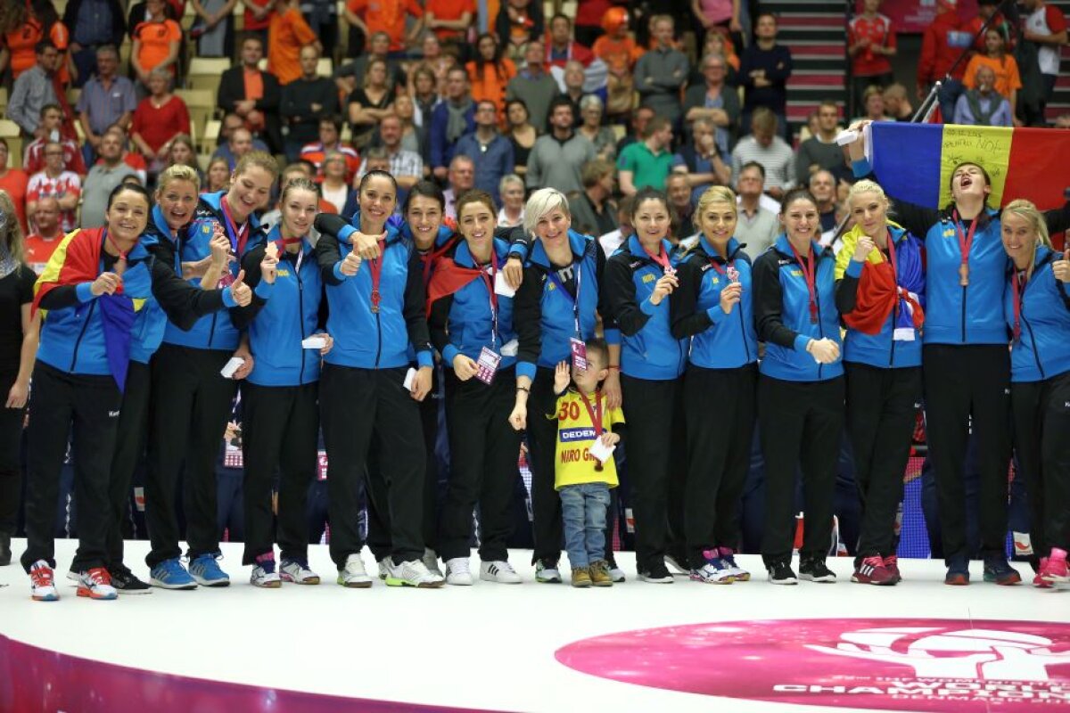 GALERIE FOTO Fete de aur cu medalii de bronz » Imagini superbe de la festivitatea de premiere realizate de Marius Ionescu
