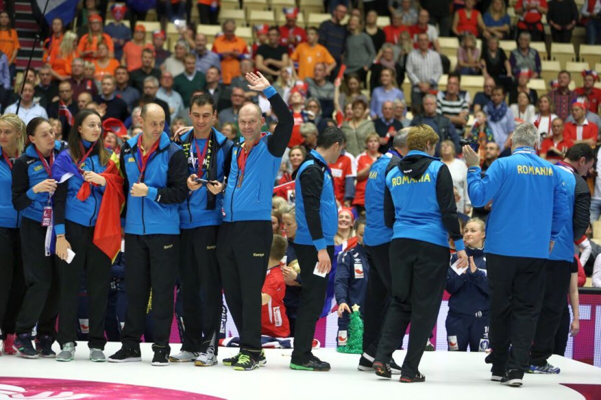 GALERIE FOTO Fete de aur cu medalii de bronz » Imagini superbe de la festivitatea de premiere realizate de Marius Ionescu