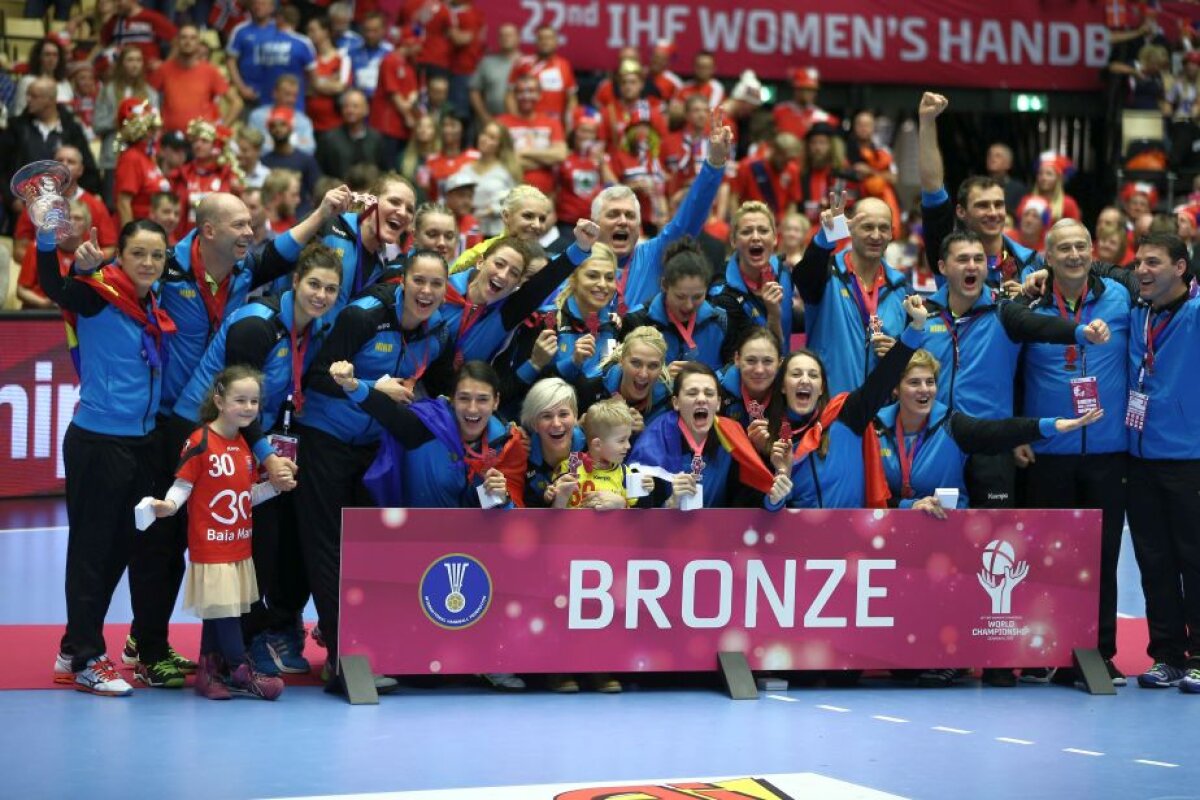 GALERIE FOTO Fete de aur cu medalii de bronz » Imagini superbe de la festivitatea de premiere realizate de Marius Ionescu