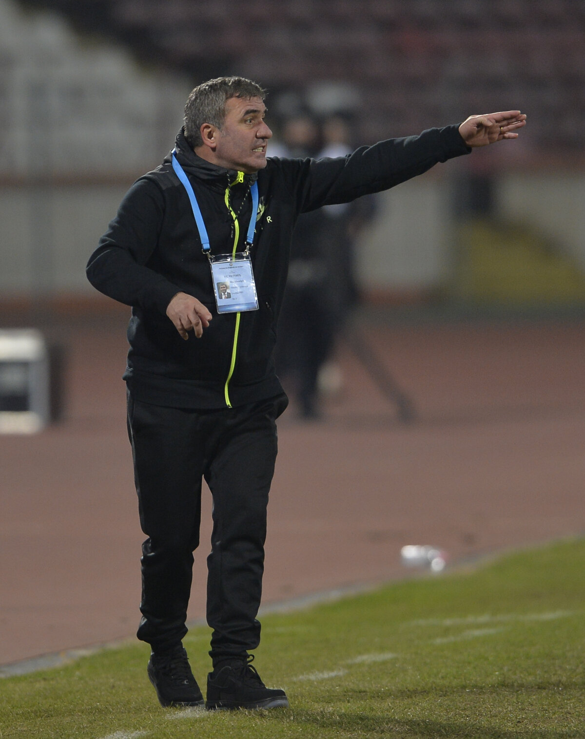 FOTO & VIDEO Viitorul a învins FC Voluntari, scor 3-2, și a urcat pe locul 2 în Liga 1