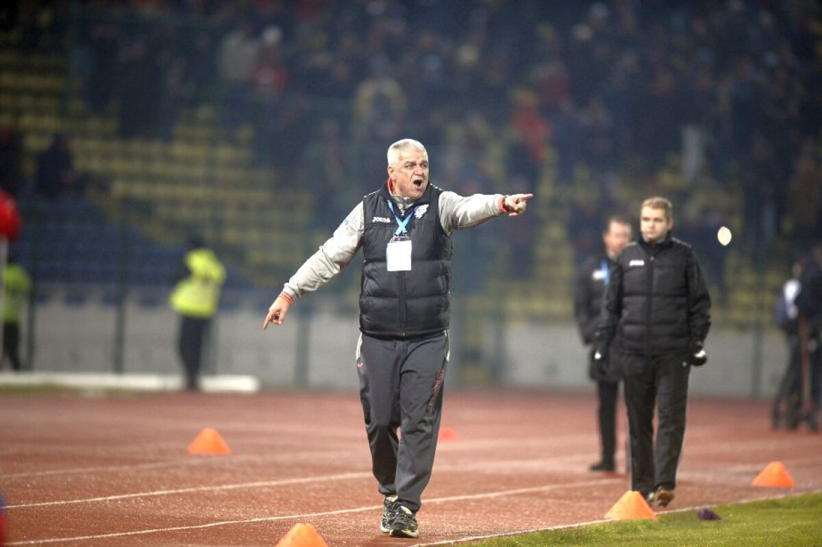 VIDEO+FOTO 4 din 4 și a venit vacanța pentru Steaua lui Reghe » Roș-albaștrii s-au impus cu 3-1 în fața lui ACS Poli