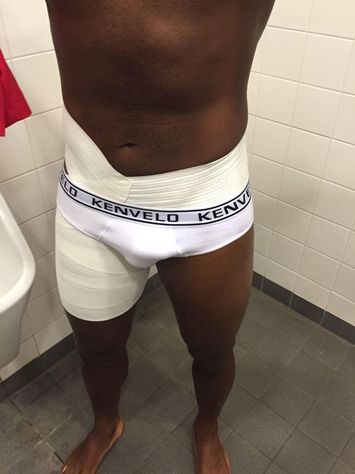 FOTO La cuțit » Varela se operează: "Durerea m-a masacrat puțin cîte puțin". Cînd va putea reveni pe gazon