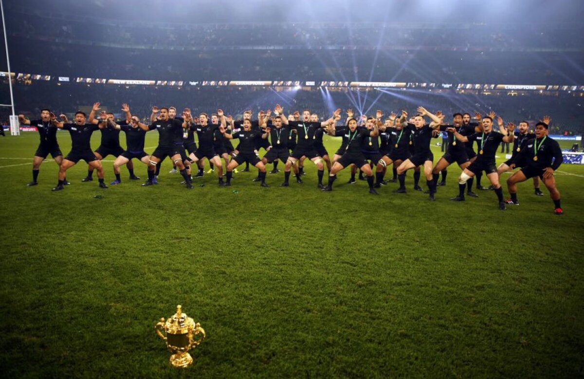 GALERIE FOTO 50 de imagini definitorii pentru 2015 » Îți mai aduci aminte de aceste evenimente?