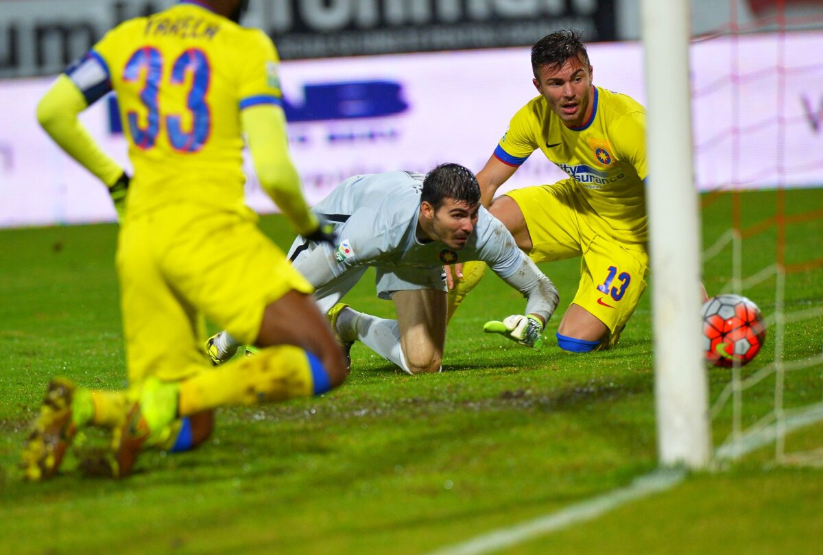 GALERIE FOTO 50 de imagini definitorii pentru 2015 » Îți mai aduci aminte de aceste evenimente?