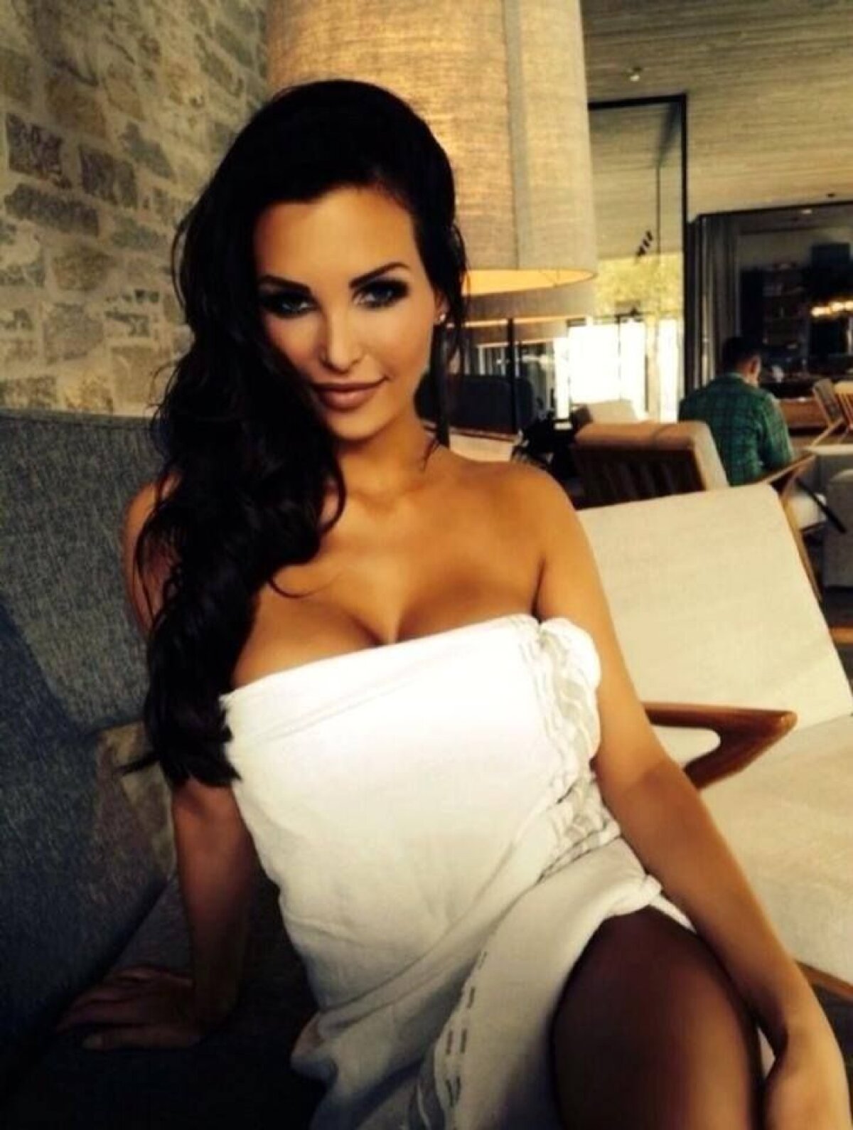 GALERIE FOTO Atît a așteptat! Helen de Muro s-a dezbrăcat în onoarea venirii lui Ancelotti la Bayern