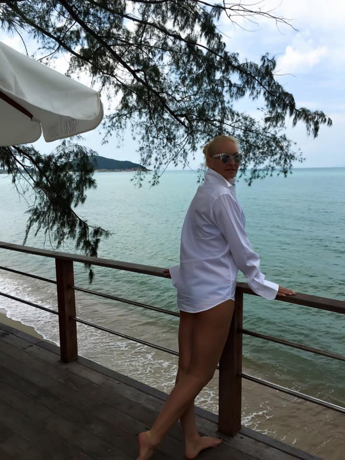 FOTO » Vica Blochina face ravagii în Thailanda. Uite cît de sexy e!
