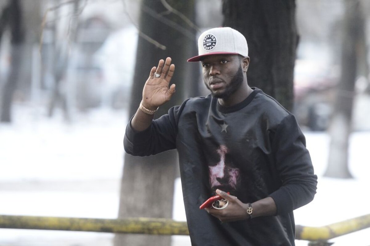 GALERIE FOTO Steaua s-a reunit azi » Ce jucători au fost prezenți la vizita medicală a roș-albaștrilor