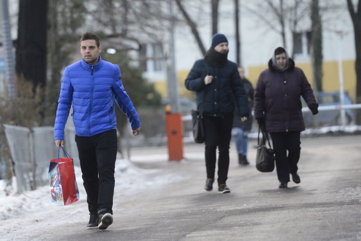 GALERIE FOTO Steaua s-a reunit azi » Ce jucători au fost prezenți la vizita medicală a roș-albaștrilor