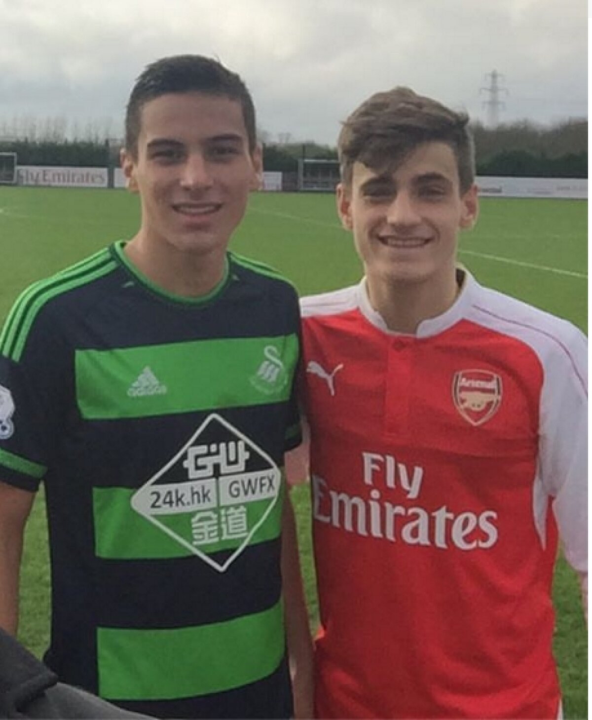 GALERIE FOTO Azi a avut loc duelul românilor în Anglia » Vlad Dragomir a marcat pentru Arsenal U18