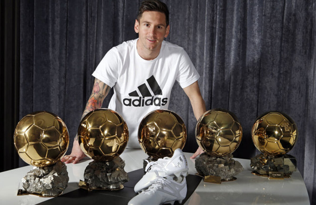 Noile ghete ale lui Lionel Messi: albe, cu 5 Baloane de Aur!