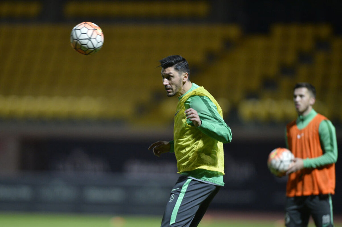 FOTO EXCLUSIV A ajuns pe mîna lui Reghe! Primele imagini cu Marica la antrenamentele Stelei