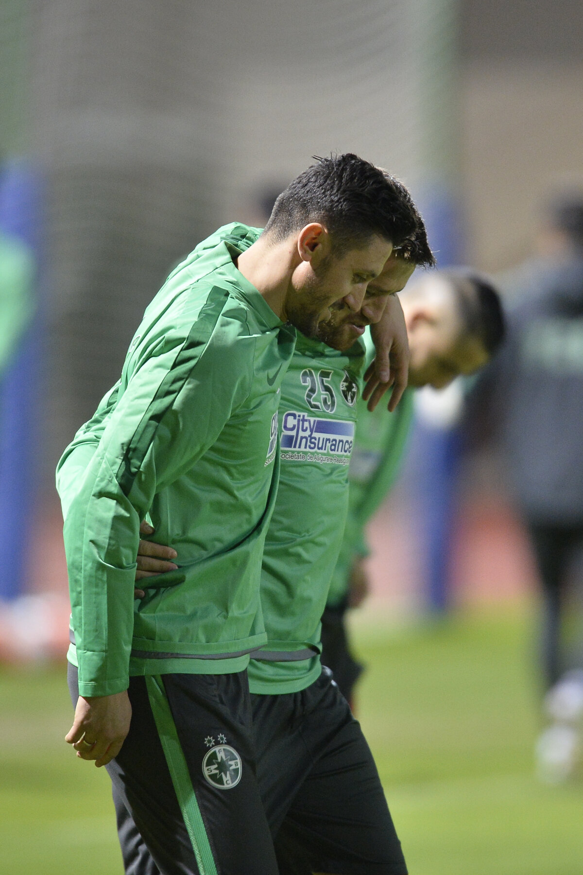 FOTO EXCLUSIV A ajuns pe mîna lui Reghe! Primele imagini cu Marica la antrenamentele Stelei