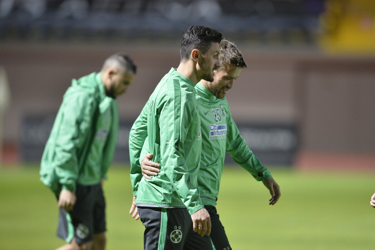 FOTO EXCLUSIV A ajuns pe mîna lui Reghe! Primele imagini cu Marica la antrenamentele Stelei