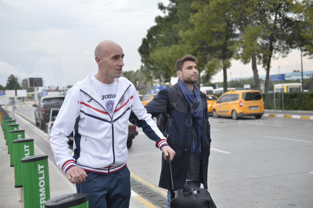 FOTO EXCLUSIV Back in business! Mutu a ajuns în Antalya cu lotul lui ASA