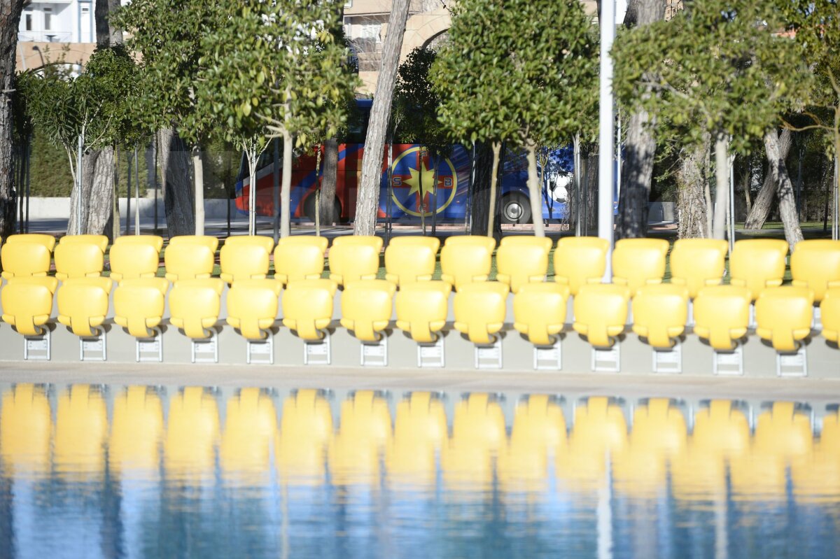 Ce nu găsești în România » Superbazin olimpic în ţara fără nataţie. Fotografii uimitoare 