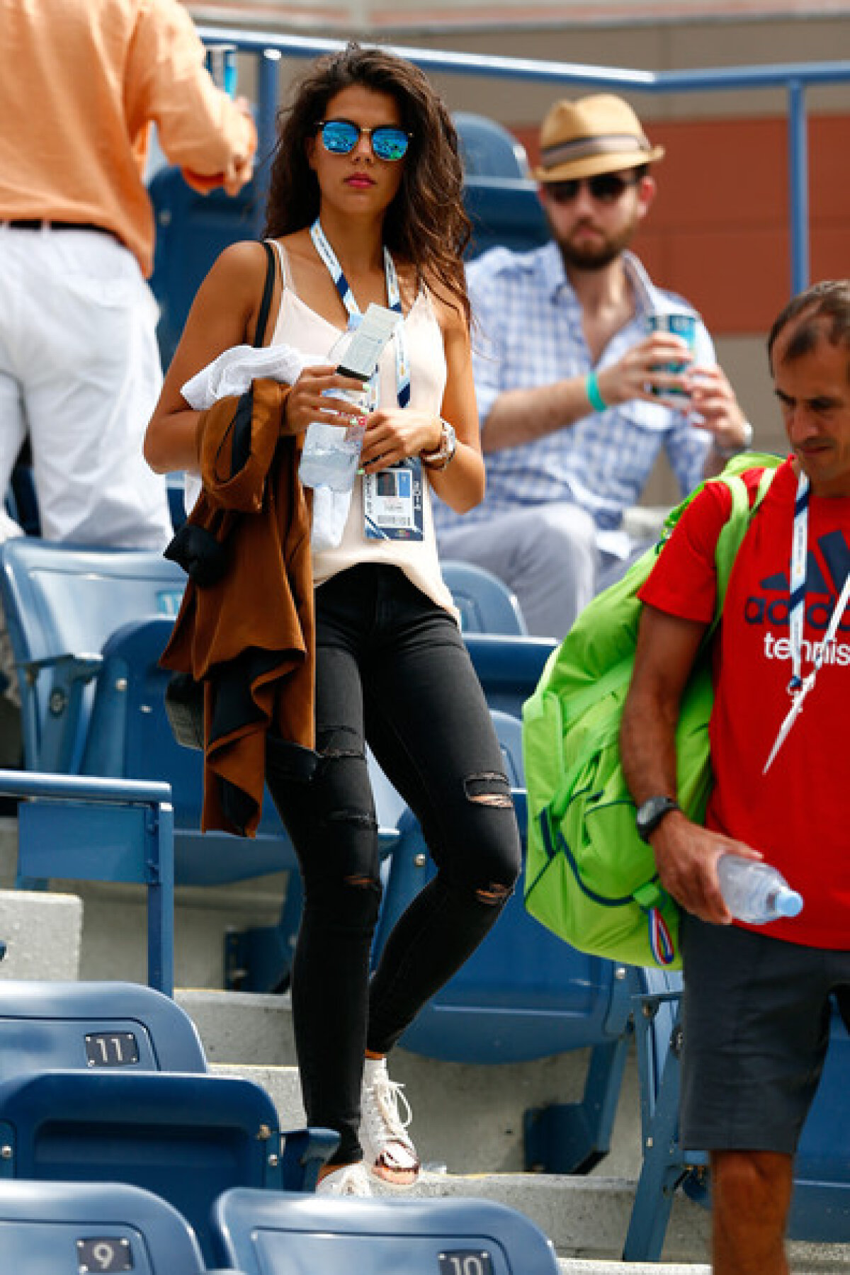 GALERIE FOTO Ea e femeia care îl susține pe Tsonga la fiecare meci 