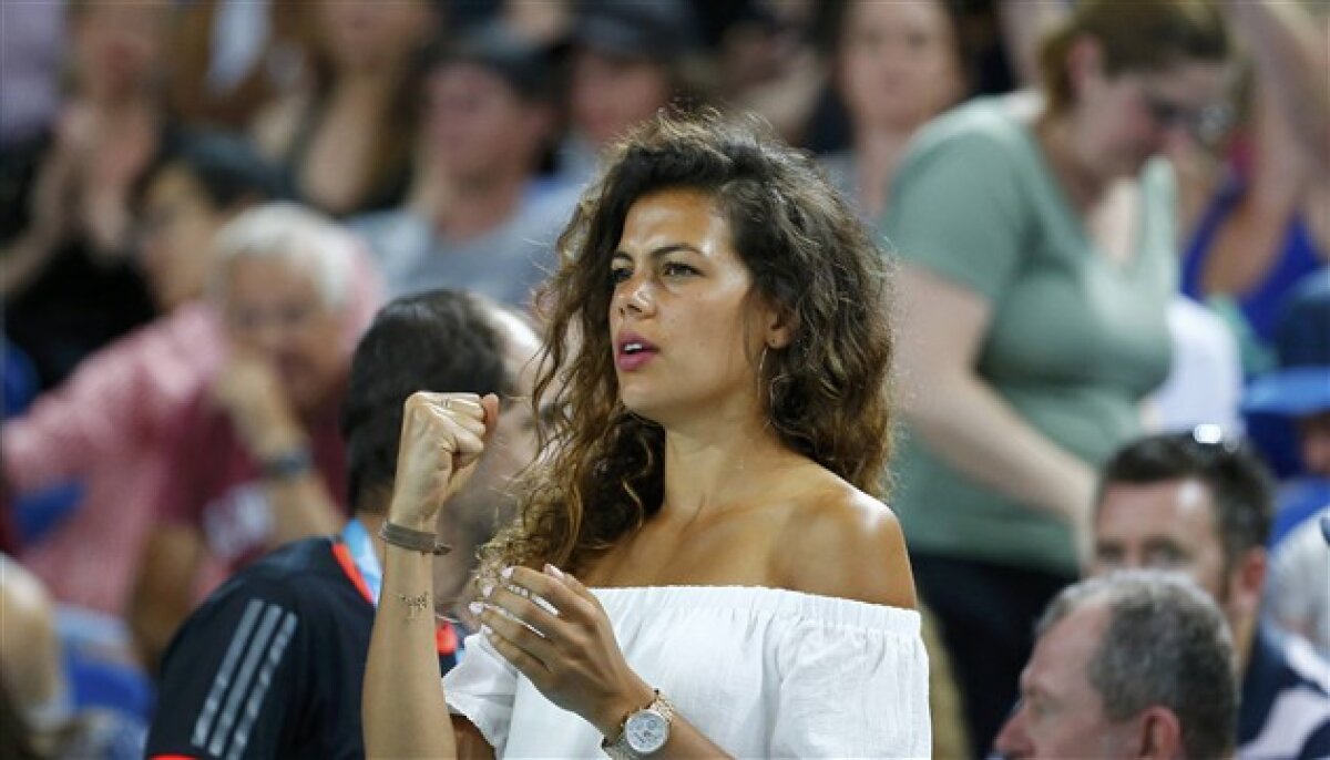 GALERIE FOTO Ea e femeia care îl susține pe Tsonga la fiecare meci 