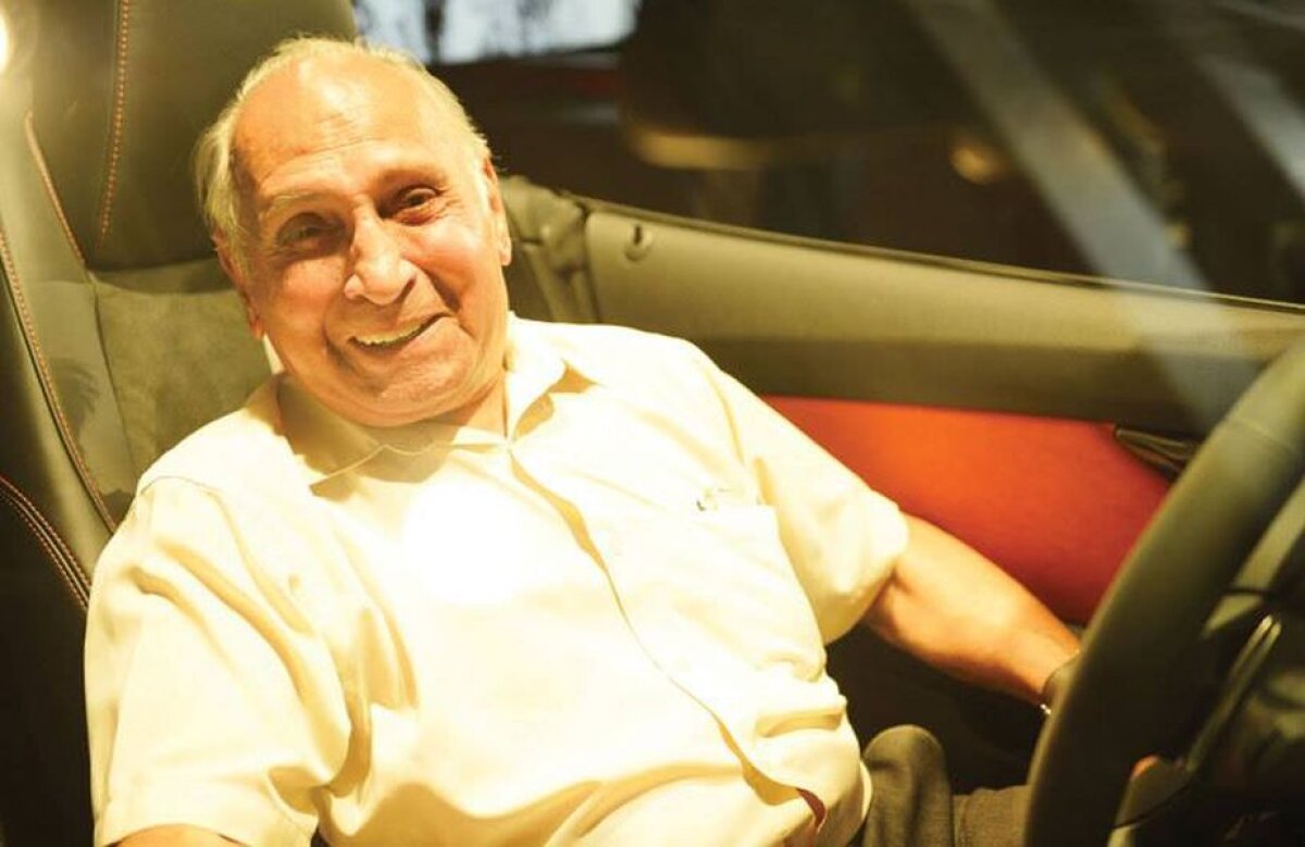 FOTO Poveștile lui Marin Dumitrescu și Alessandro Zanardi, doi eroi ai sportului cu motor, pe marile ecrane » Lansat în ziua în care românul a împlinit 97 de ani 