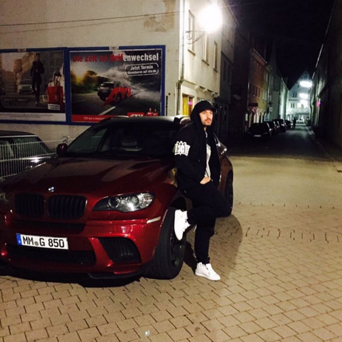 VIDEO "Bad Boy" Timo i-a impresionat deja pe steliști » Nu cu mingea, ci un cu un garaj impresionant