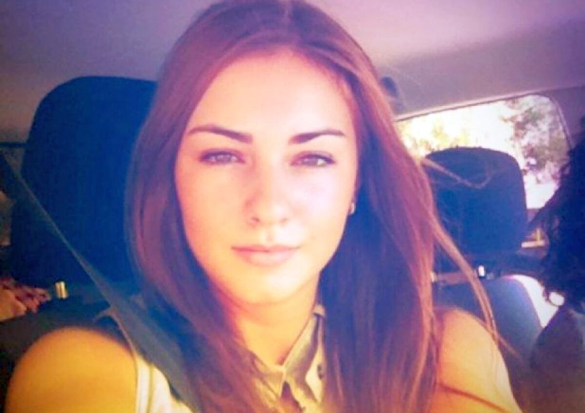 GALERIE FOTO Fiica lui Florin Motroc face senzație pe terenul de volei cu frumusețea sa