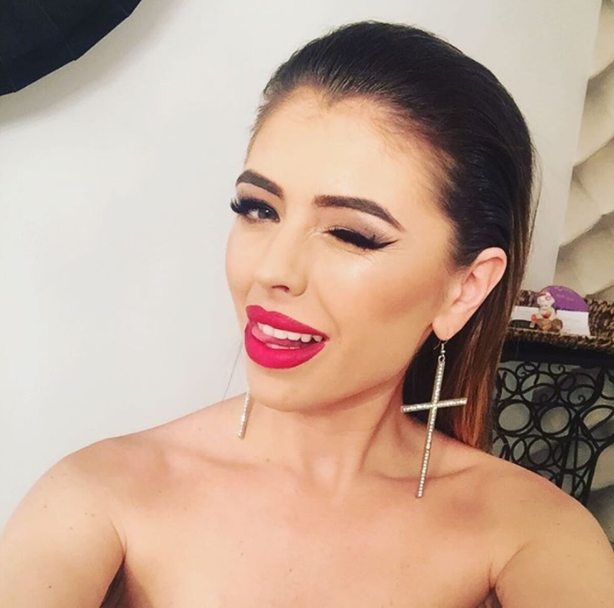 GALERIE FOTO HOT! E una dintre cele mai frumoase iubite de fotbalişti din Liga 1, pasionată de modă şi fotografie