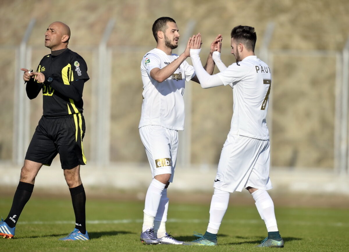 GALERIE FOTO Meci amical nebun pentru CFR Cluj! Ardelenii au cîștigat cu Tom Tomsk, scor 3-2, într-un meci în care s-au dictat 4 penalty-uri
