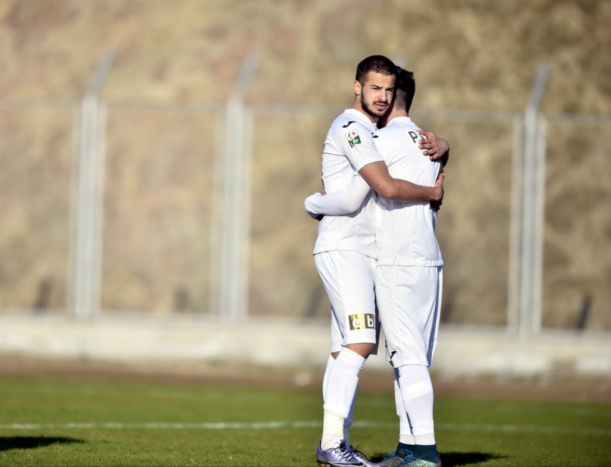 GALERIE FOTO Meci amical nebun pentru CFR Cluj! Ardelenii au cîștigat cu Tom Tomsk, scor 3-2, într-un meci în care s-au dictat 4 penalty-uri