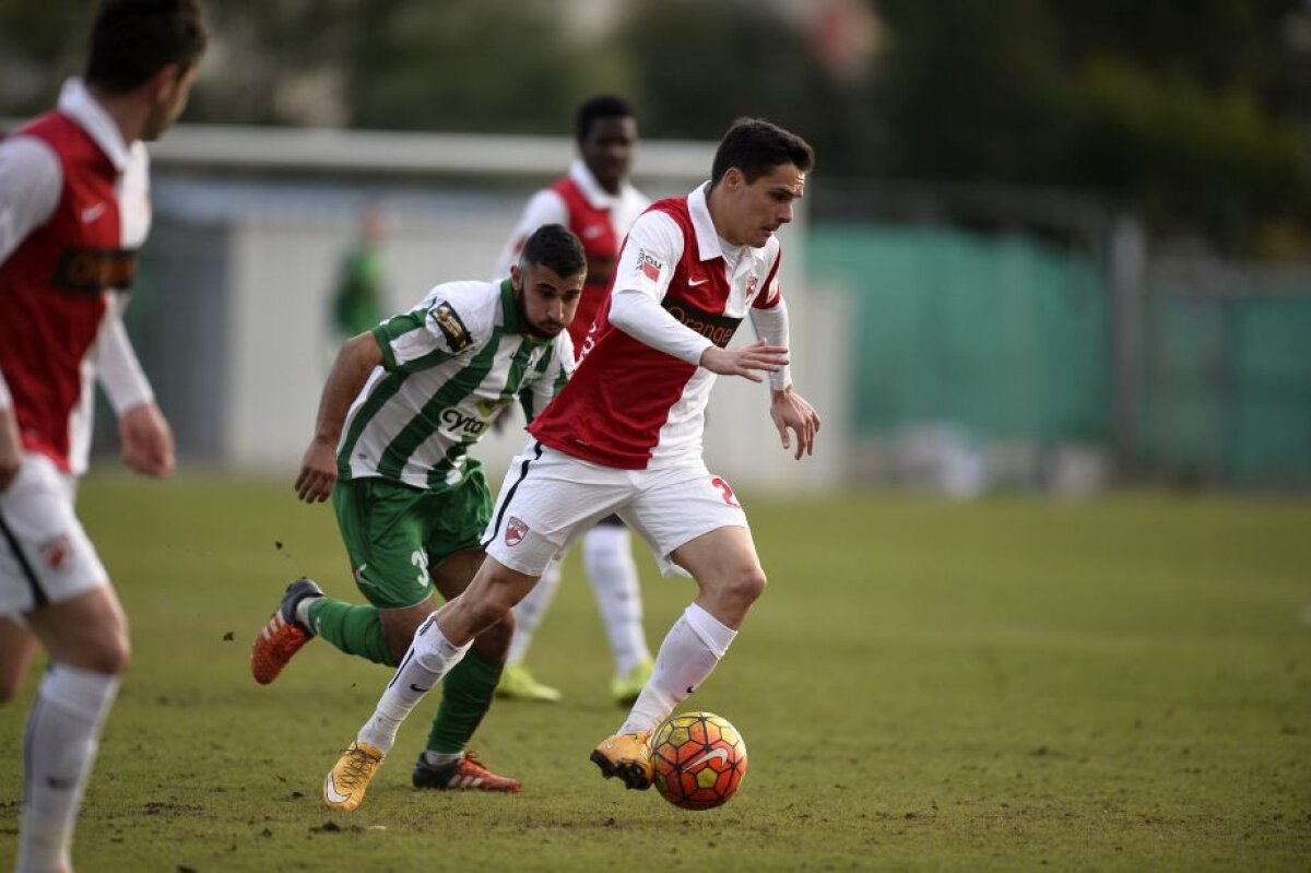 GALERIE FOTO » Dinamo - Aris Limassol 1-1 » "Cîinii" se specializează în remize 