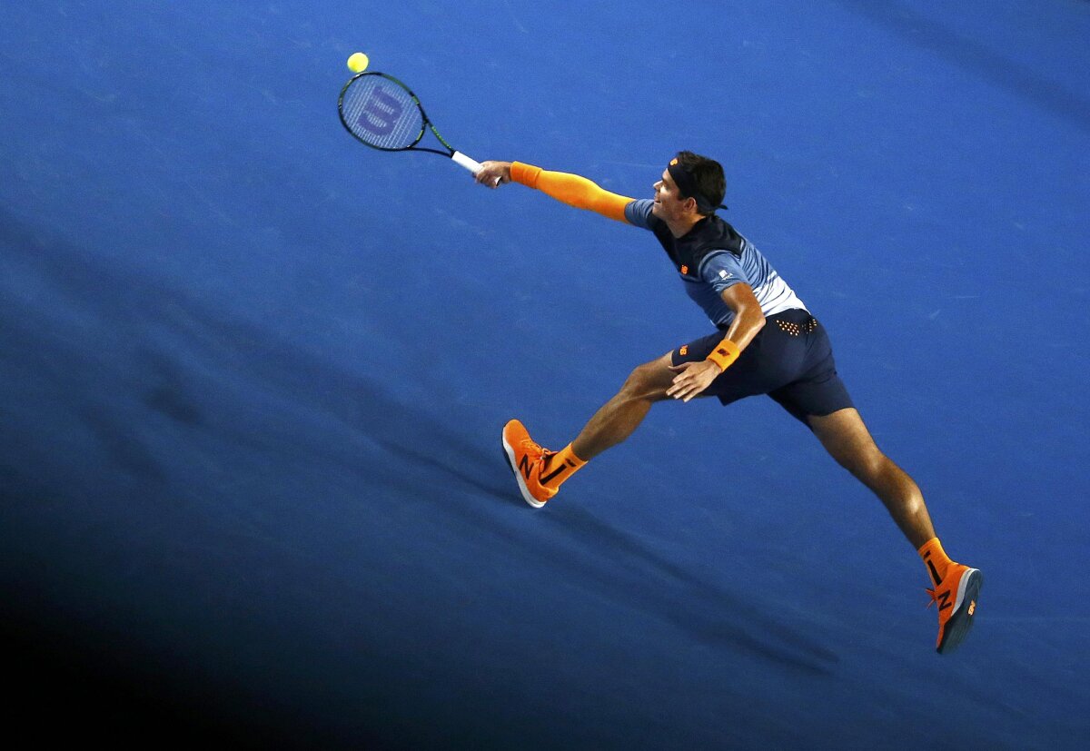 FOTO » Thriller de 4 ore și 5 seturi în semifinale la Australian Open » Murray trece de Raonici și ajunge în finală
