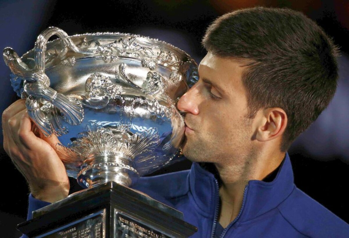 GALERIE FOTO Novak Djokovici și trofeul preferat » Topul celor mai emoționante imagini de la finala Australian Open 