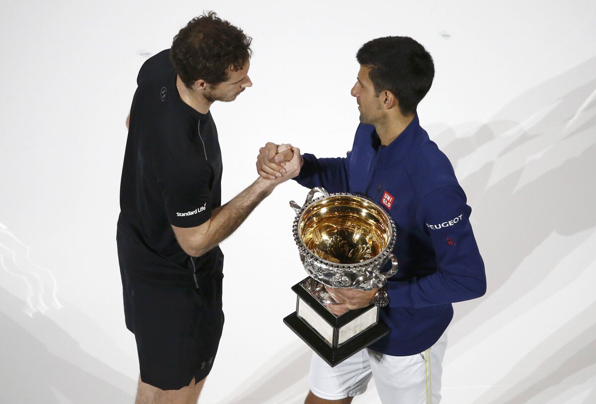 GALERIE FOTO Novak Djokovici și trofeul preferat » Topul celor mai emoționante imagini de la finala Australian Open 