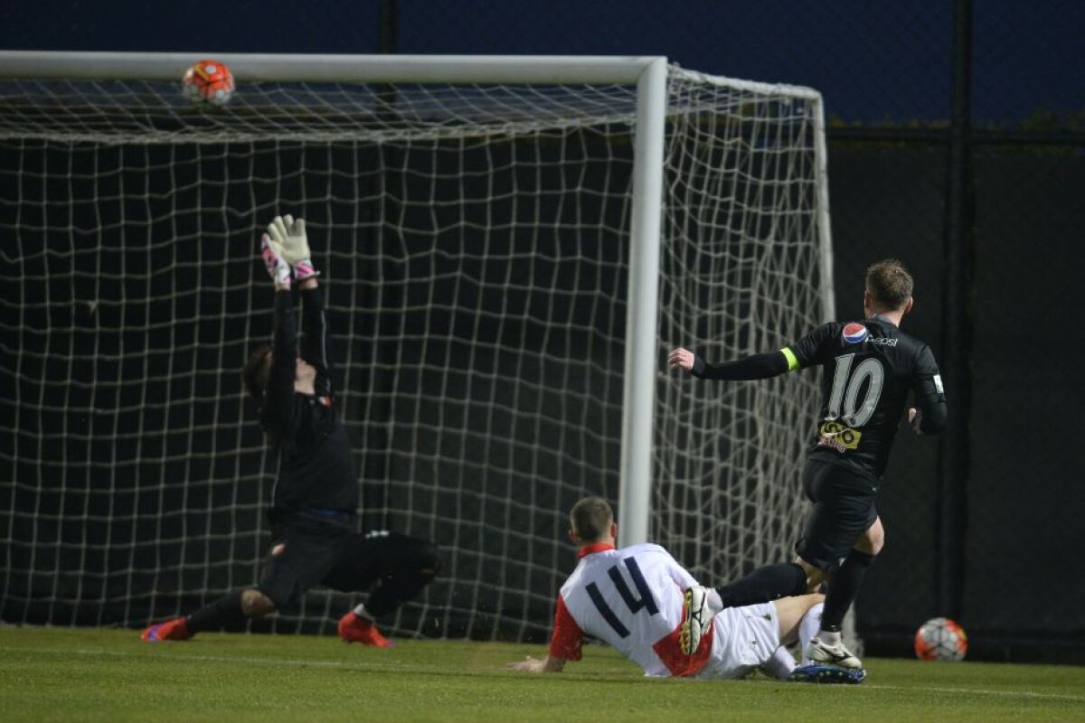 FOTO Perfecţionistul » Un singur "Bravo, copii, bine!" au primit jucătorii Viitorului din partea lui Hagi, după golul victoriei cu Vojvodina