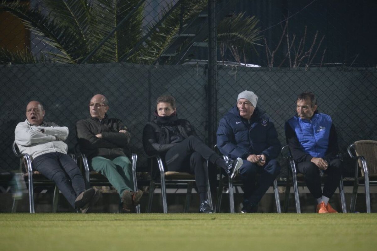 FOTO Perfecţionistul » Un singur "Bravo, copii, bine!" au primit jucătorii Viitorului din partea lui Hagi, după golul victoriei cu Vojvodina