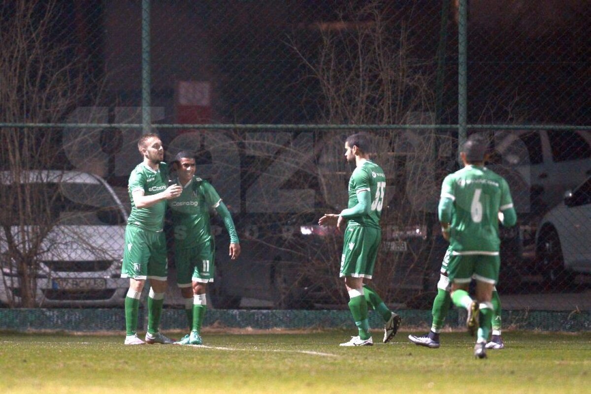 VIDEO+FOTO Moţificaţi » Cosmin, portarul-minune ce a scos Steaua din Champions League în 2014, le-a oferit iar venin rivalilor