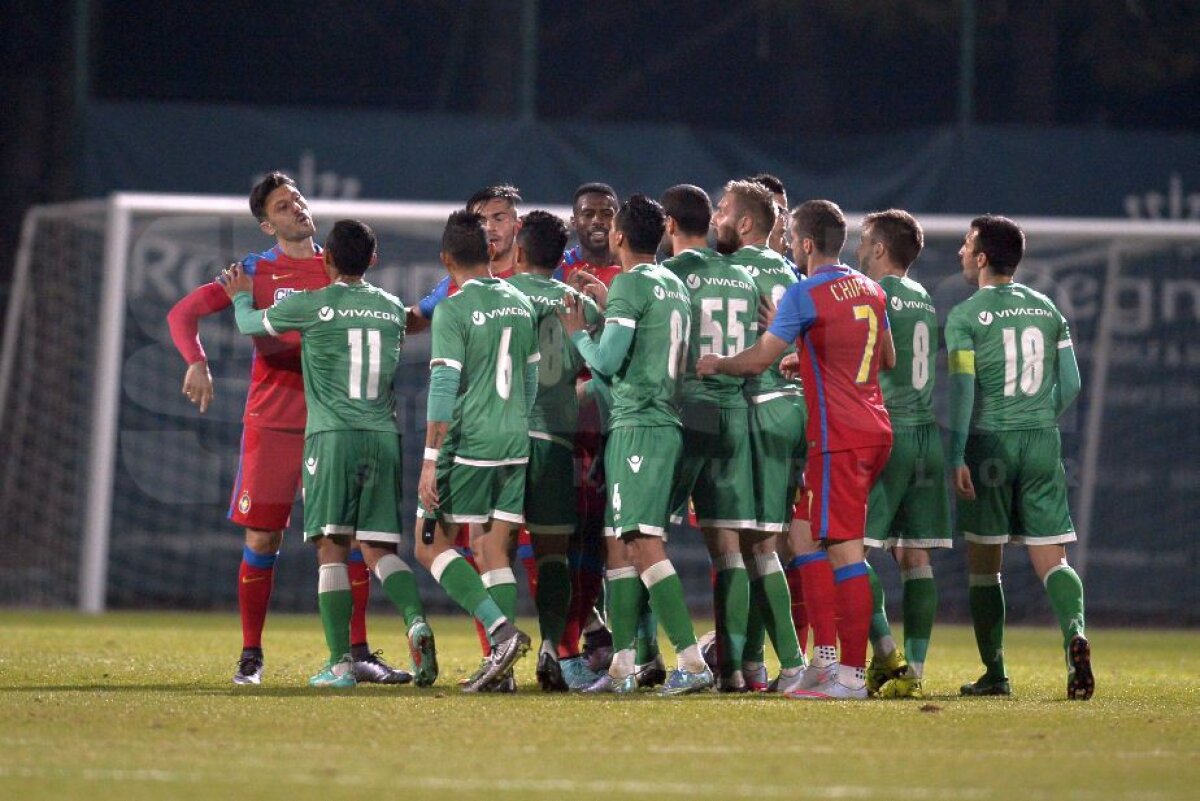VIDEO+FOTO Moţificaţi » Cosmin, portarul-minune ce a scos Steaua din Champions League în 2014, le-a oferit iar venin rivalilor