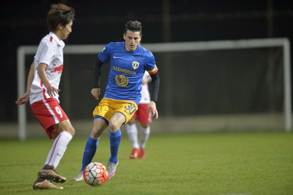 GALERIE FOTO Petrolul, doar egal cu satelitul lui Red Bull Salzburg » Ultimul transfer al ploieștenilor, prima declarație în presa din România: "Sînt încrezător că ne vom salva"