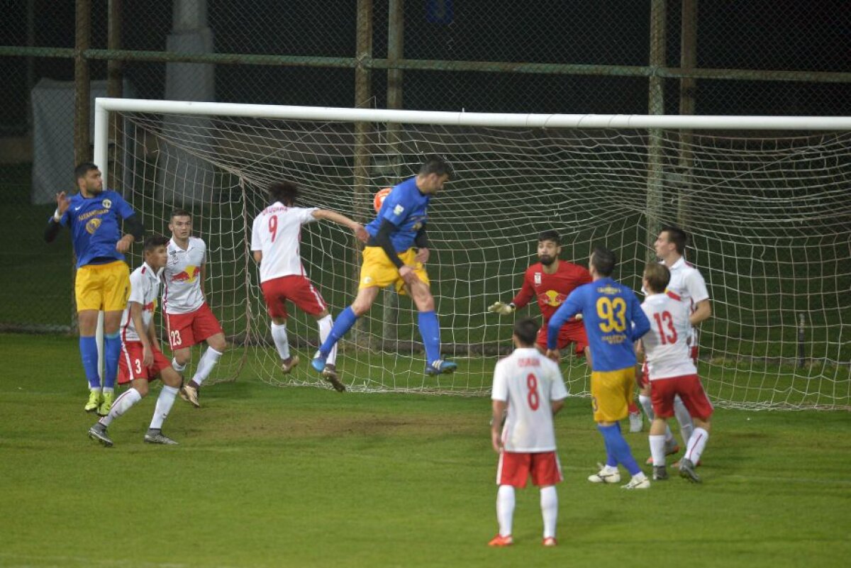 GALERIE FOTO Petrolul, doar egal cu satelitul lui Red Bull Salzburg » Ultimul transfer al ploieștenilor, prima declarație în presa din România: "Sînt încrezător că ne vom salva"