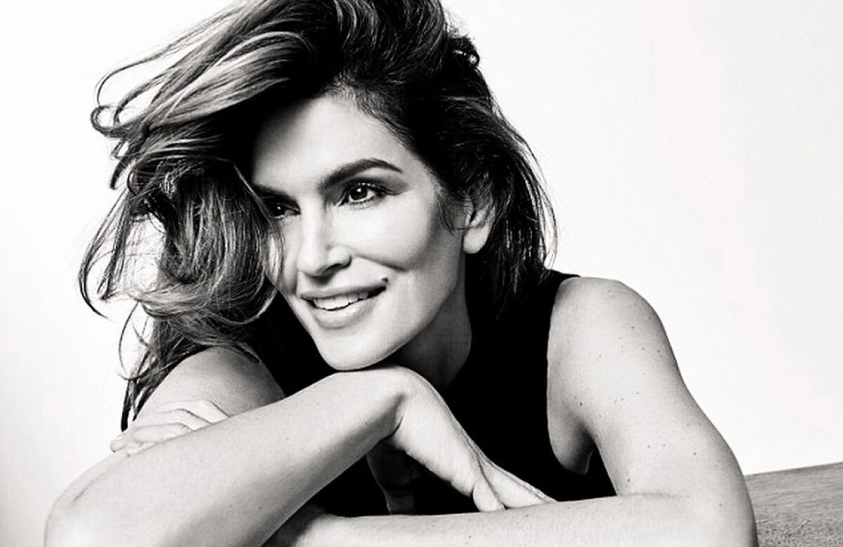 Cindy Crawford şi-a anunţat retragerea din modelling, la vîrsta de 50 de ani