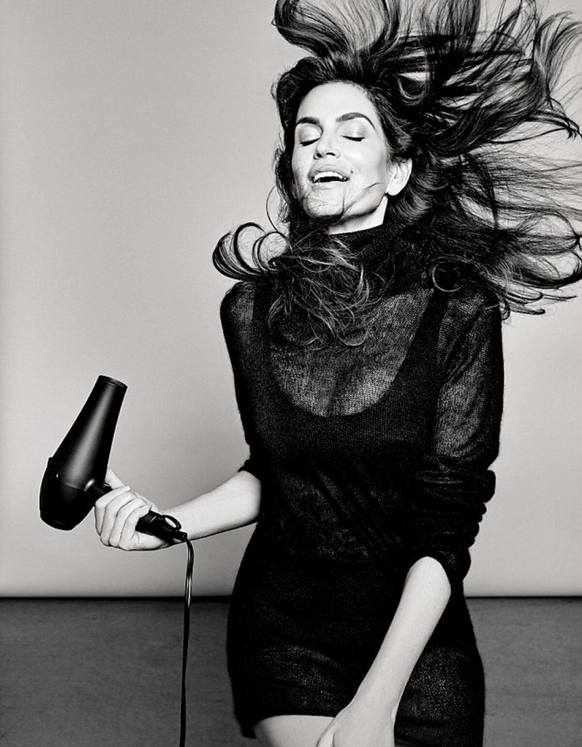 Cindy Crawford şi-a anunţat retragerea din modelling, la vîrsta de 50 de ani