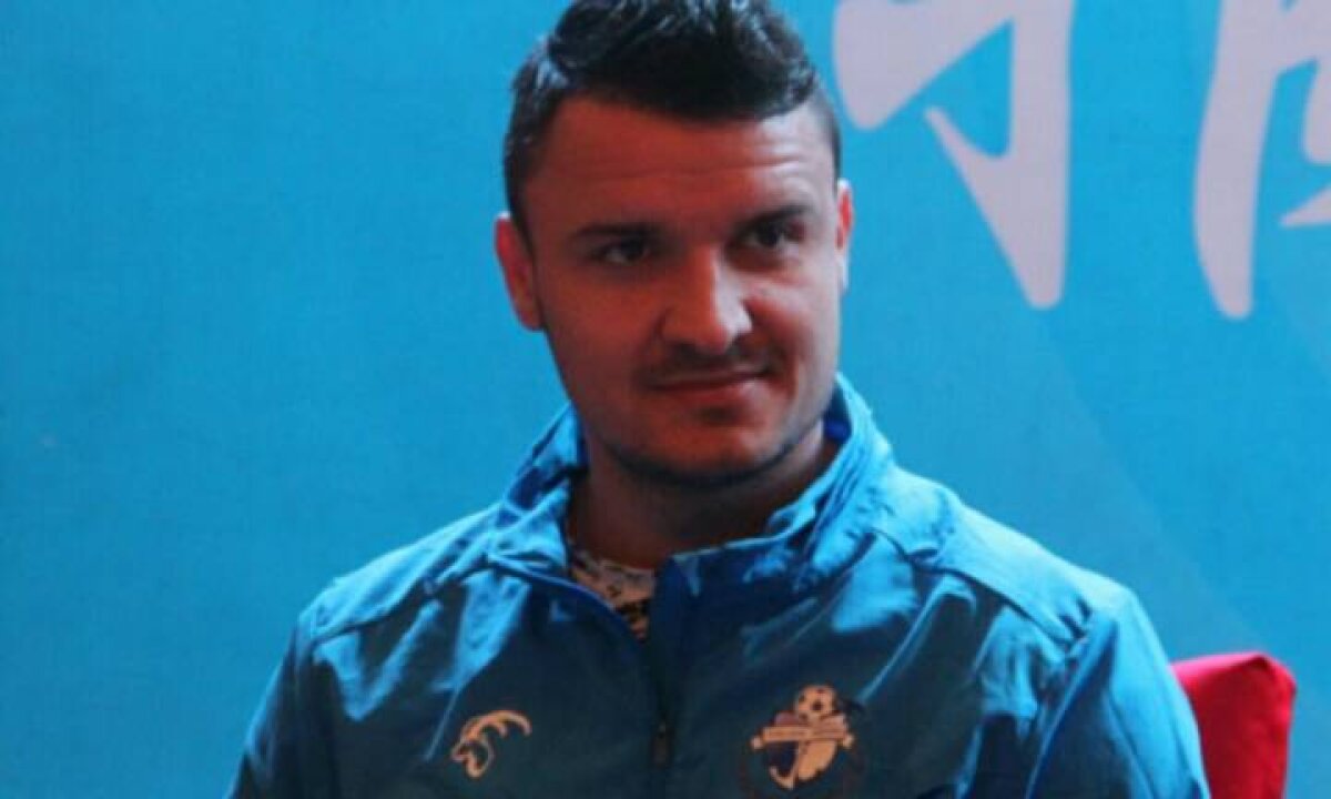 FOTO Primele imagini cu Budescu în China » Ce număr va purta românul la noua sa formație