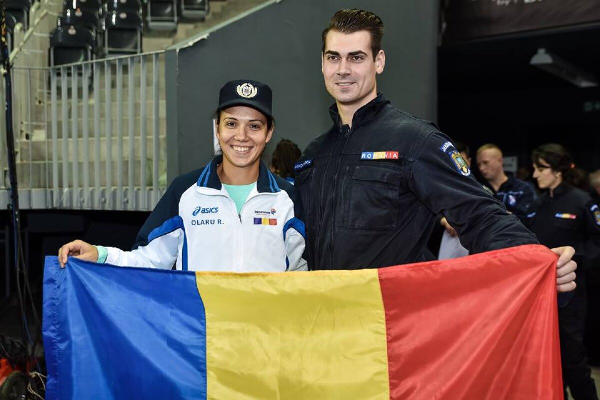 GALERIE FOTO Fetele noastre fac legea » Halep și colegele de Fed Cup, îmbrăcate în uniformă