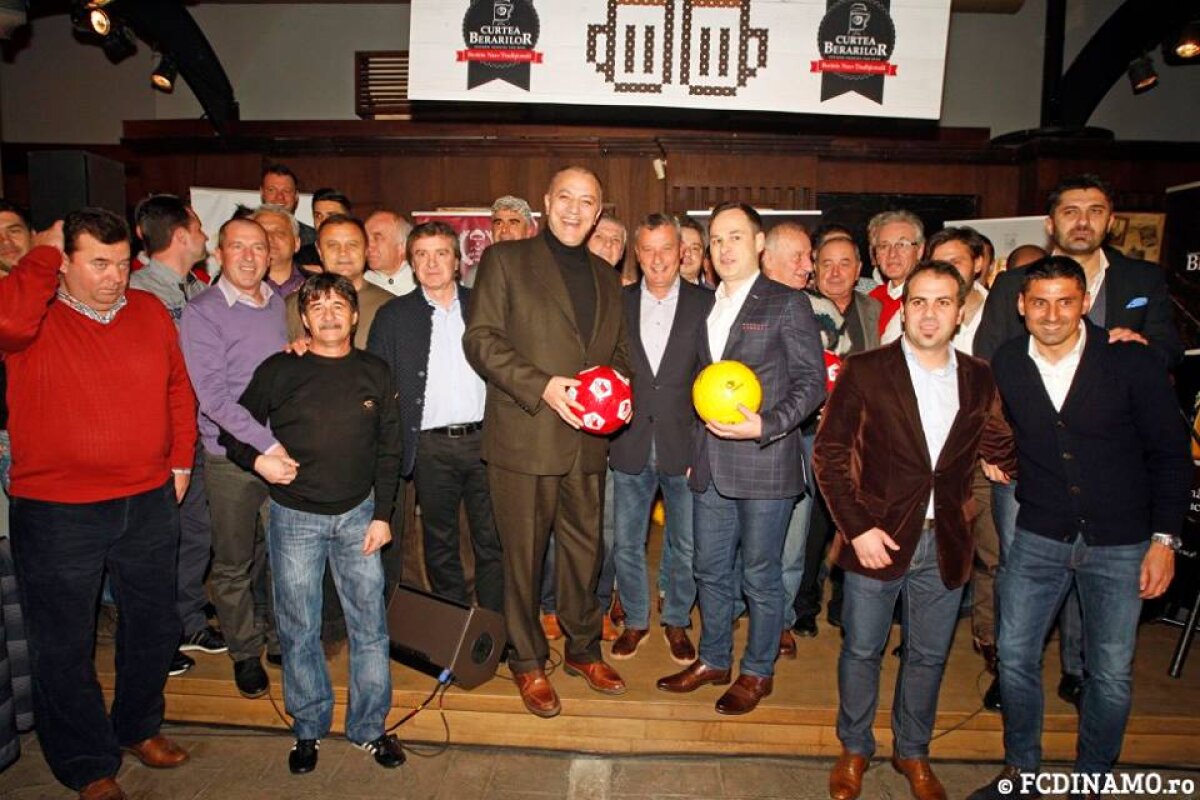 FOTO Gloriile dinamoviste și jucătorii "cîinilor" au luat masa împreună » Negoiță, discuție aprinsă cu Mihalcea