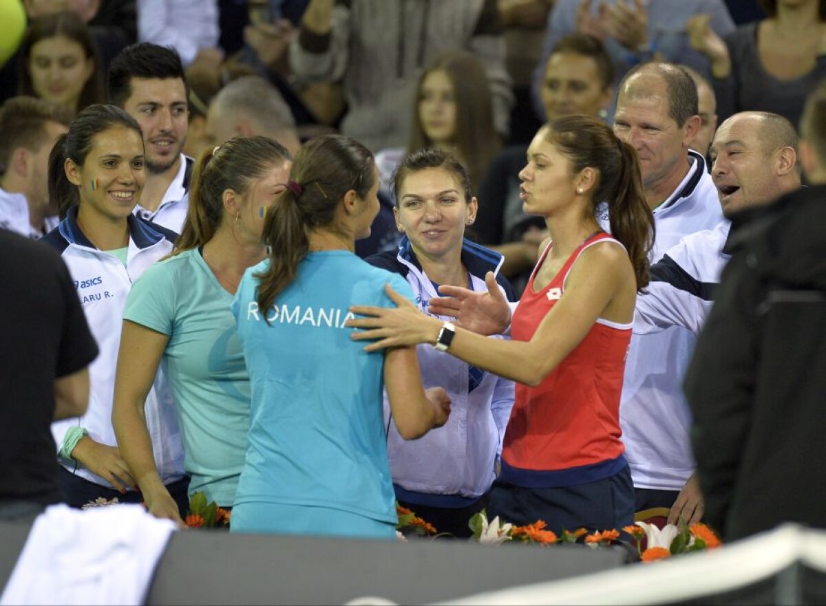 FOTO + VIDEO România - Cehia 1-1» Victorie URIAȘĂ pentru Monica Niculescu, după ce Halep pierduse primul meci al zilei