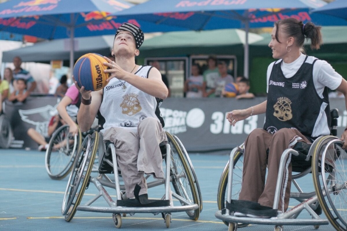 FOTO & VIDEO » Retrospectivă spectaculoasă Sport Arena în 2015: Baschet 3x3 oriunde, pentru oricine!