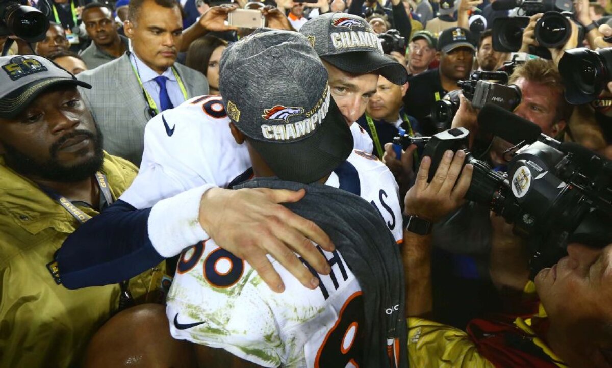 Super Bowl 50: Supriză totală! Denver Broncos a învins-o pe Carolina Panthers. Peyton Manning a bătut două recorduri