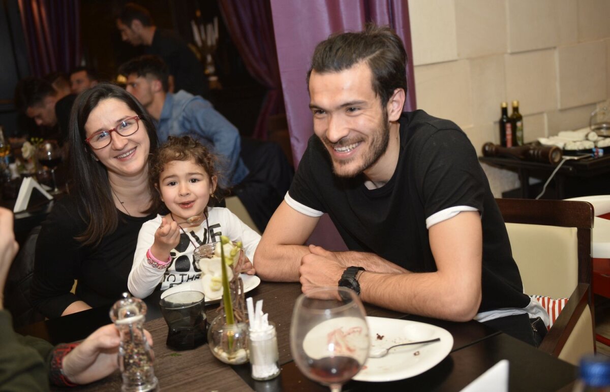 FOTO Sfatul ”lupilor” » Prahovenii au cinat împreună miercuri seara, în Herăstrău