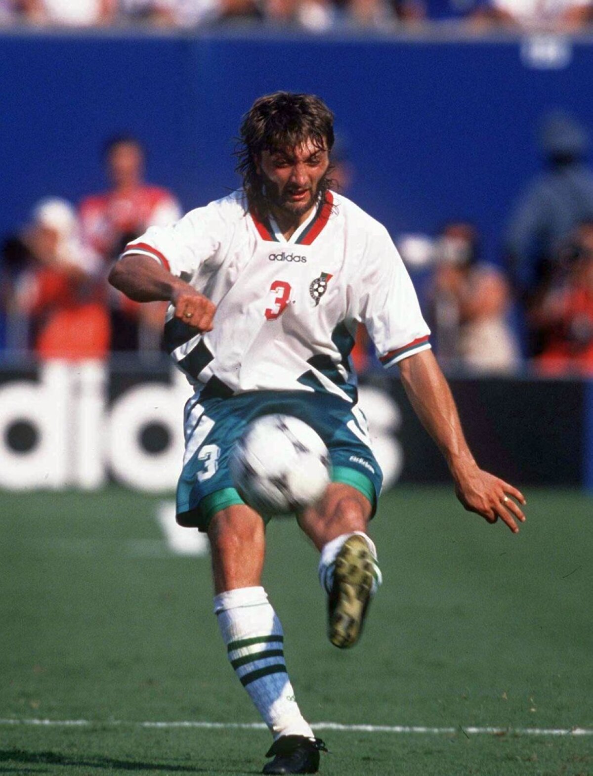 Tragedie în Bulgaria » Unul dintre cei mai importanți jucători din istorie a murit la 50 de ani